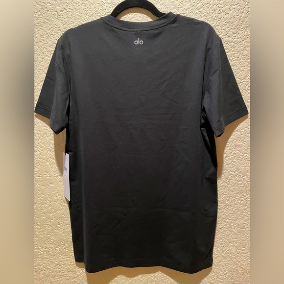 NWT Alo Yoga Conquer Reform Crewneck Short Sleeves in Black Size S - Picture 7 of 12